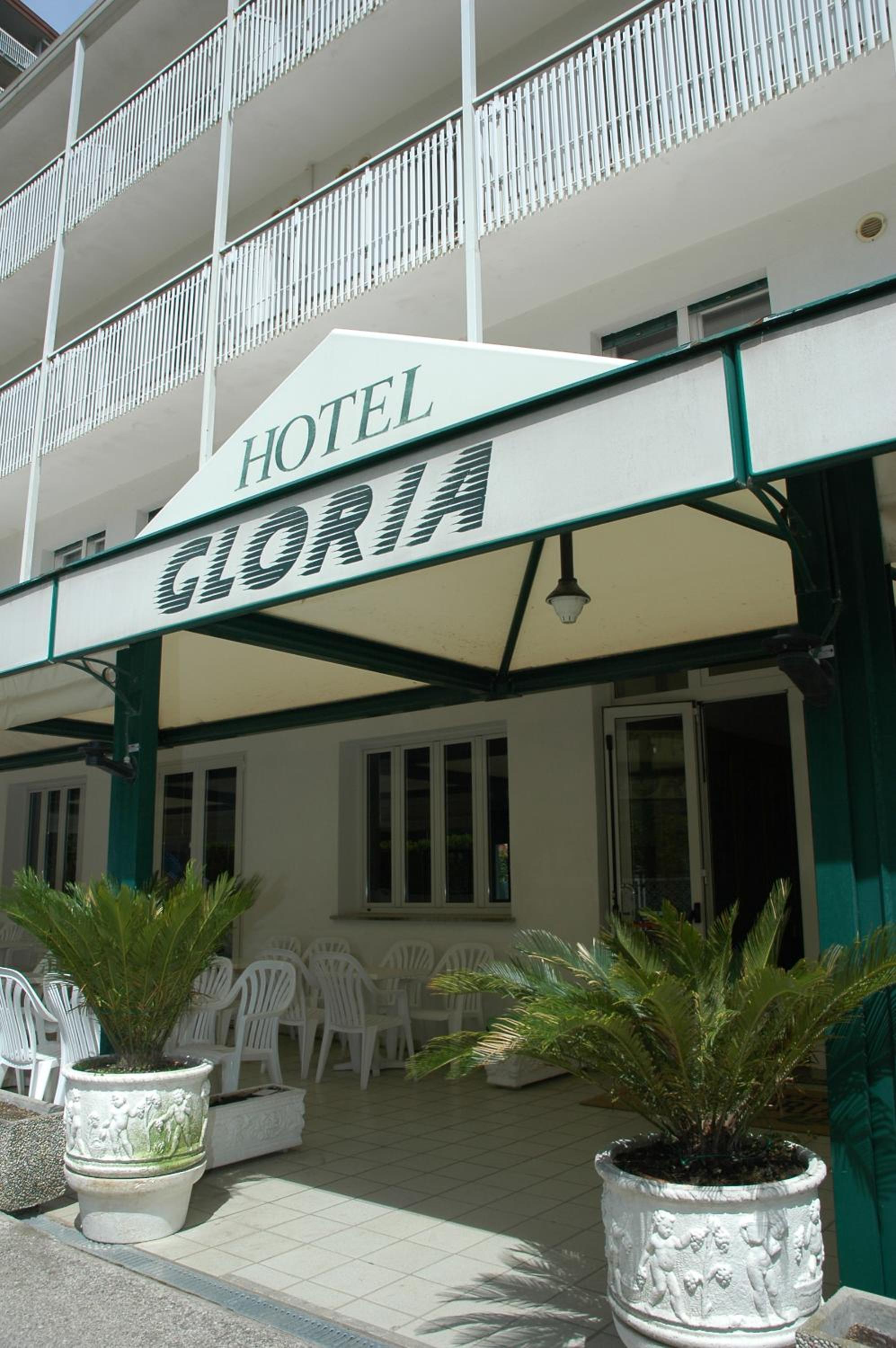Hotel Gloria 8/68