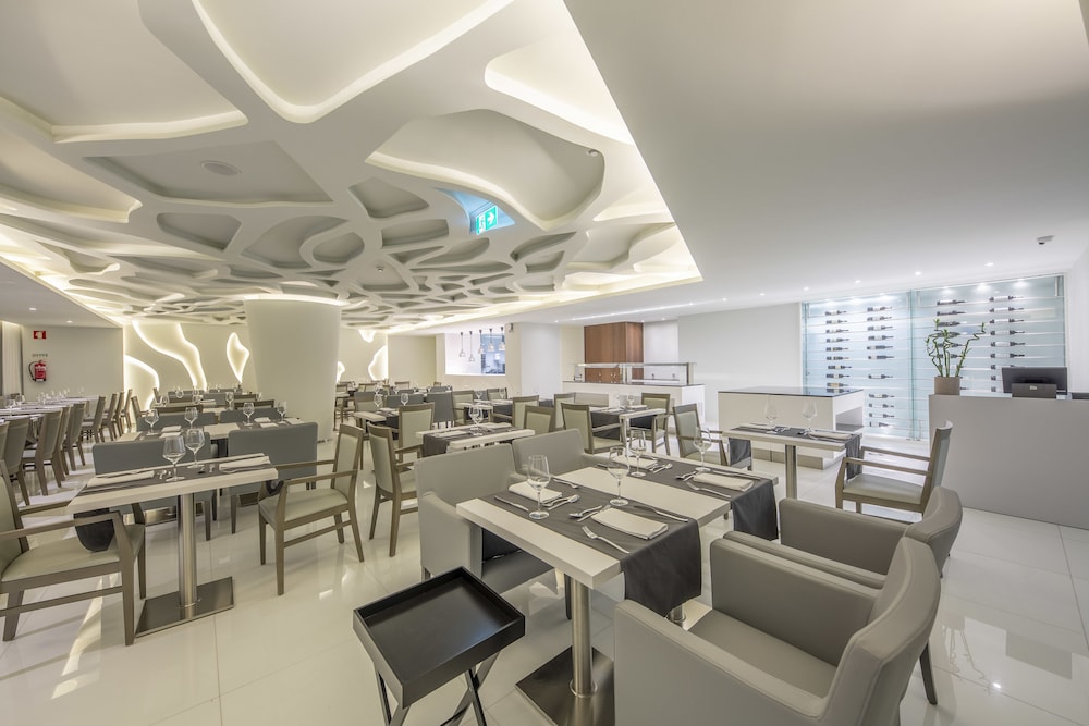 Melia Maputo Sky 46/66