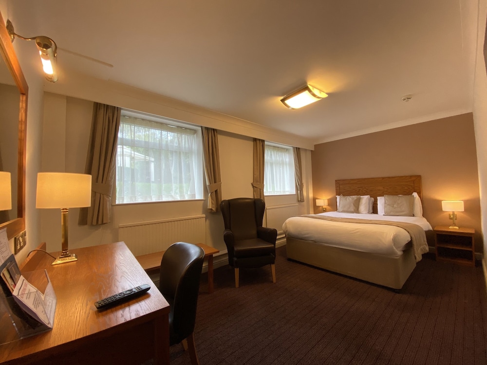 SUPERIOR, KING BED, GARDEN VIEW