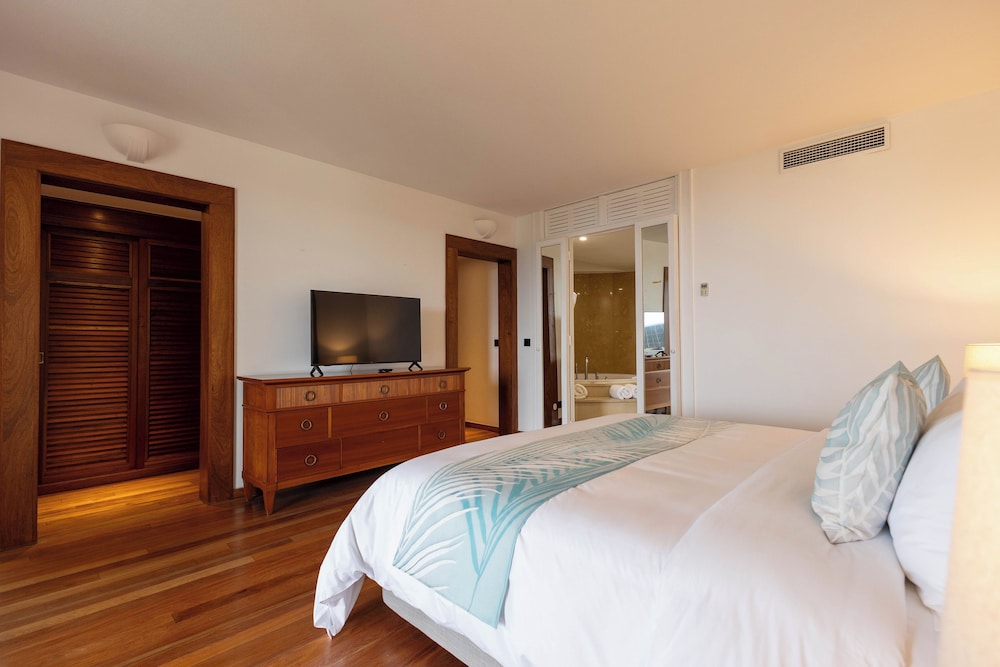 Tahiti Ia Ora Beach Resort 38/83