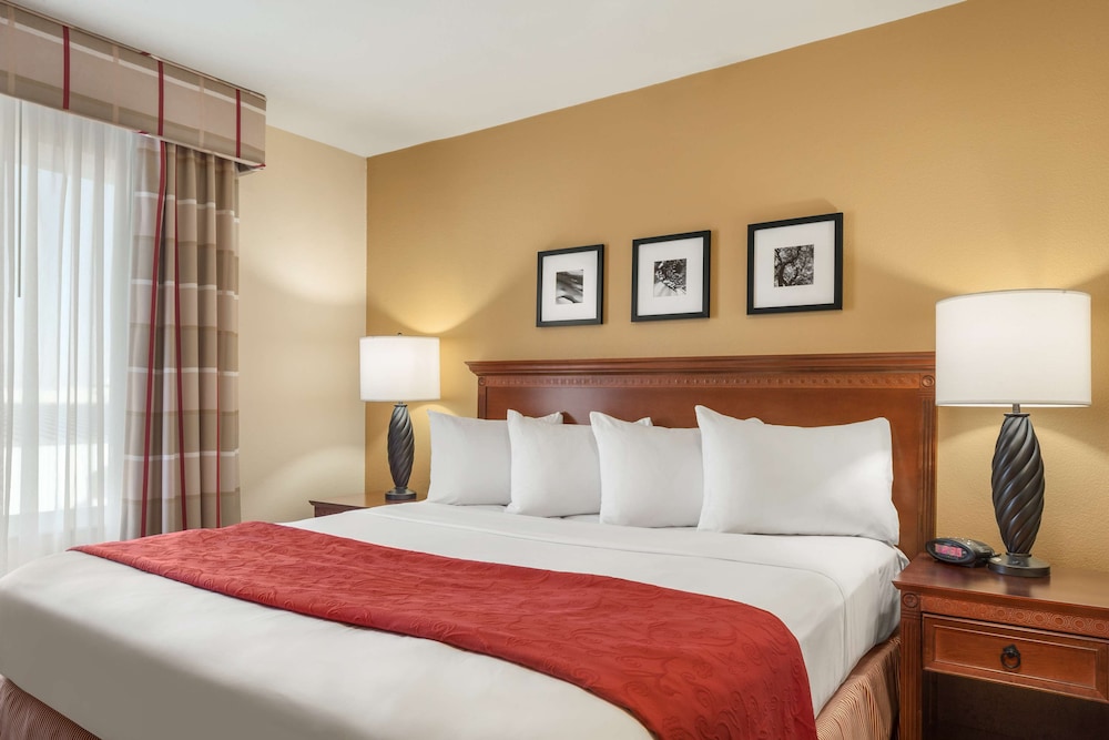 Country Inn Suites By Radisson Bloomington Normal Airport Il 6/29