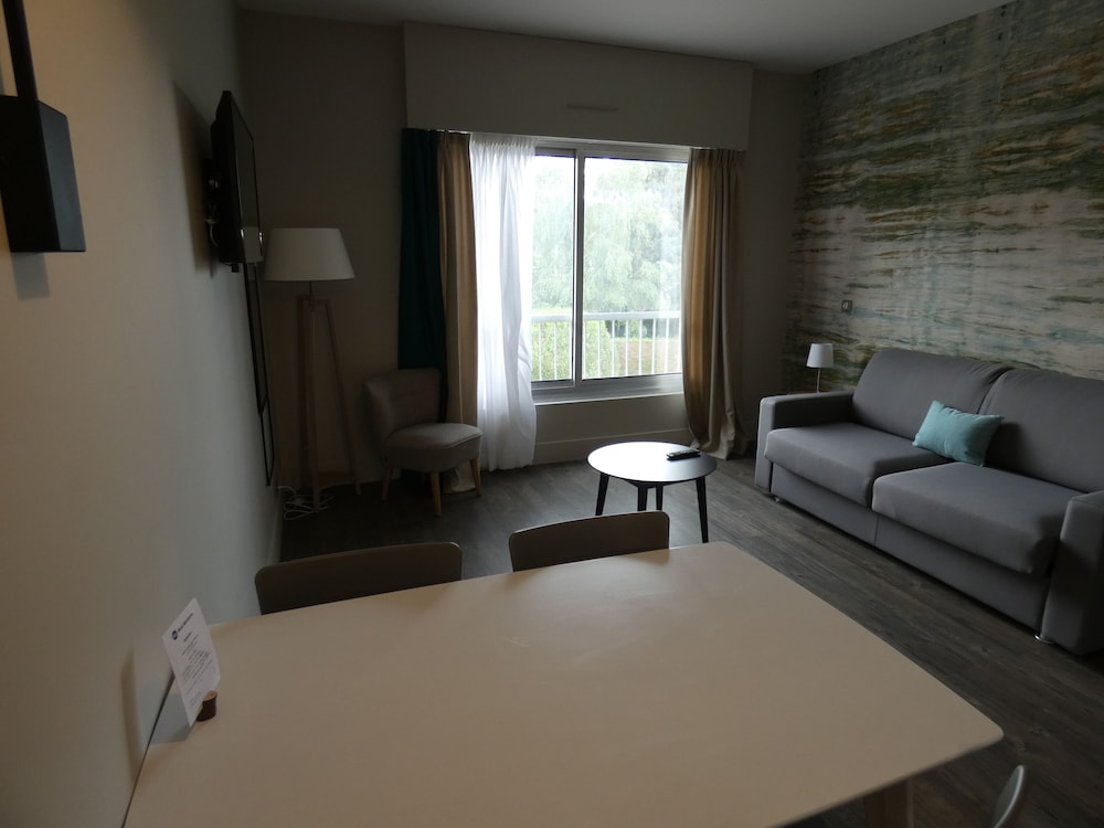 Best Western La Porte Des Chateaux 36/67