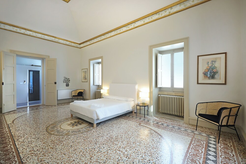 Palazzo Circolone 8/50