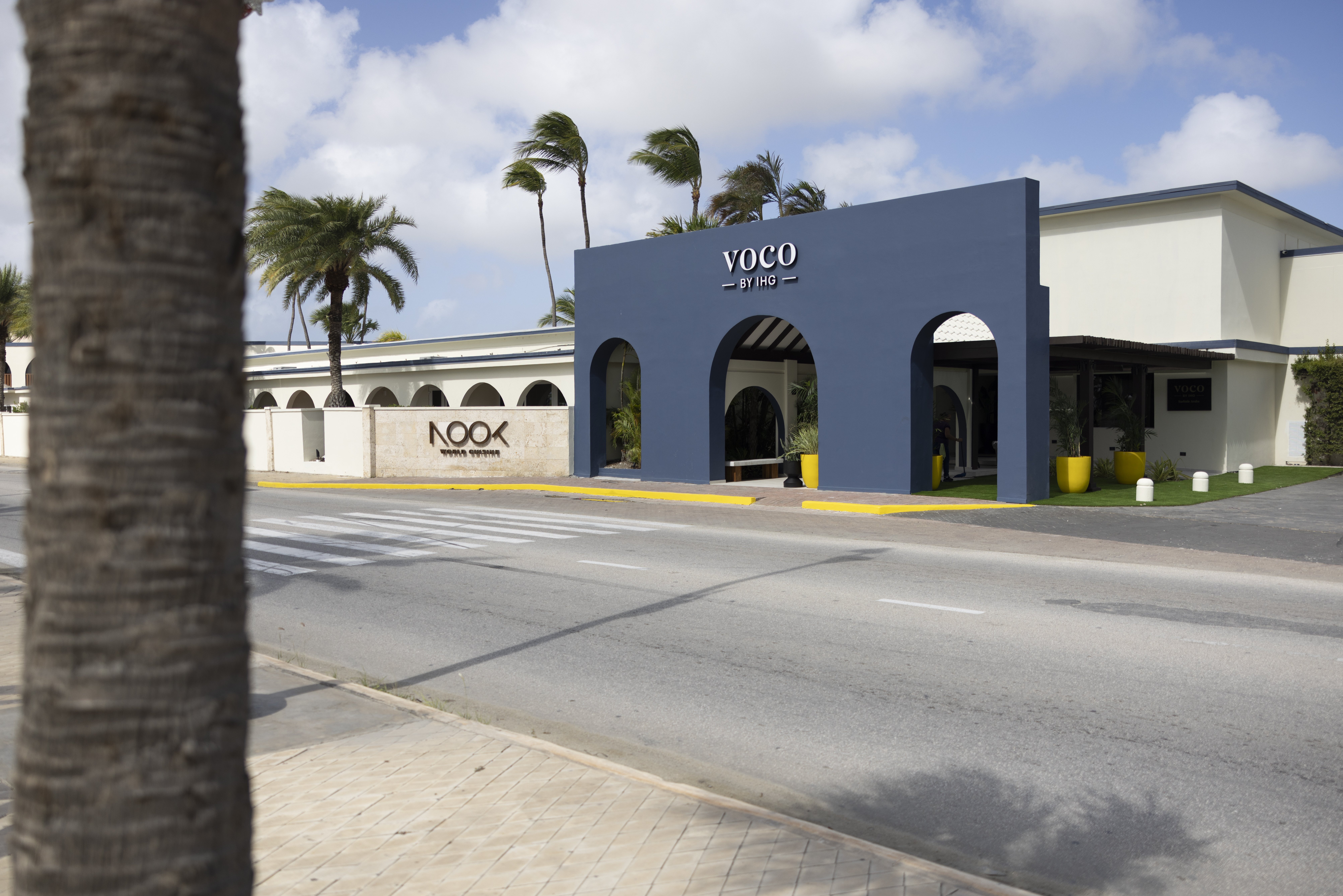 Voco Surfside Aruba by IHG 77/90