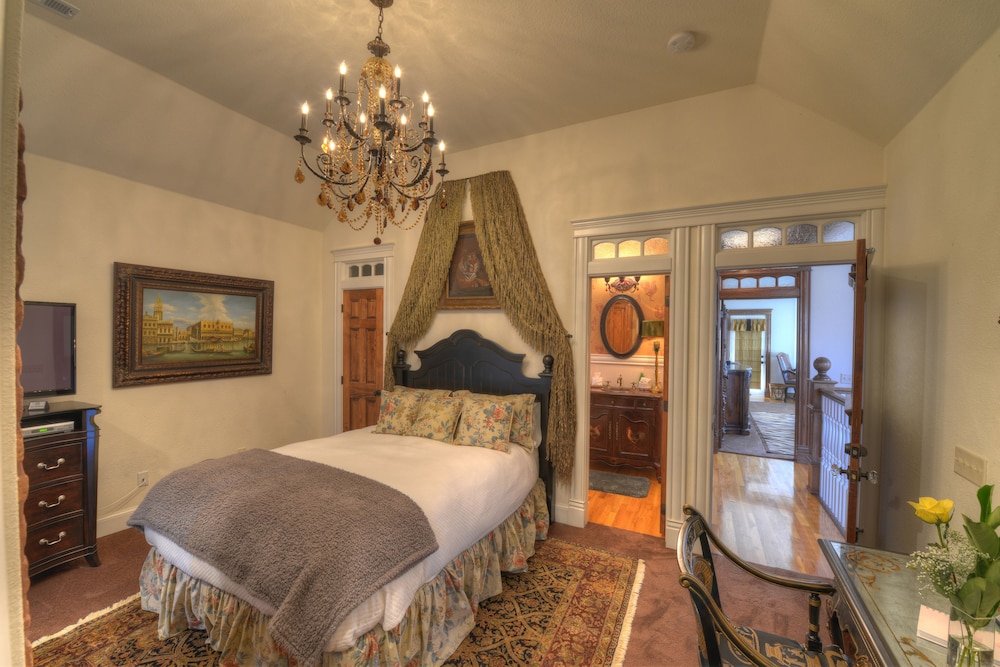 The Victoria B & B 38/71