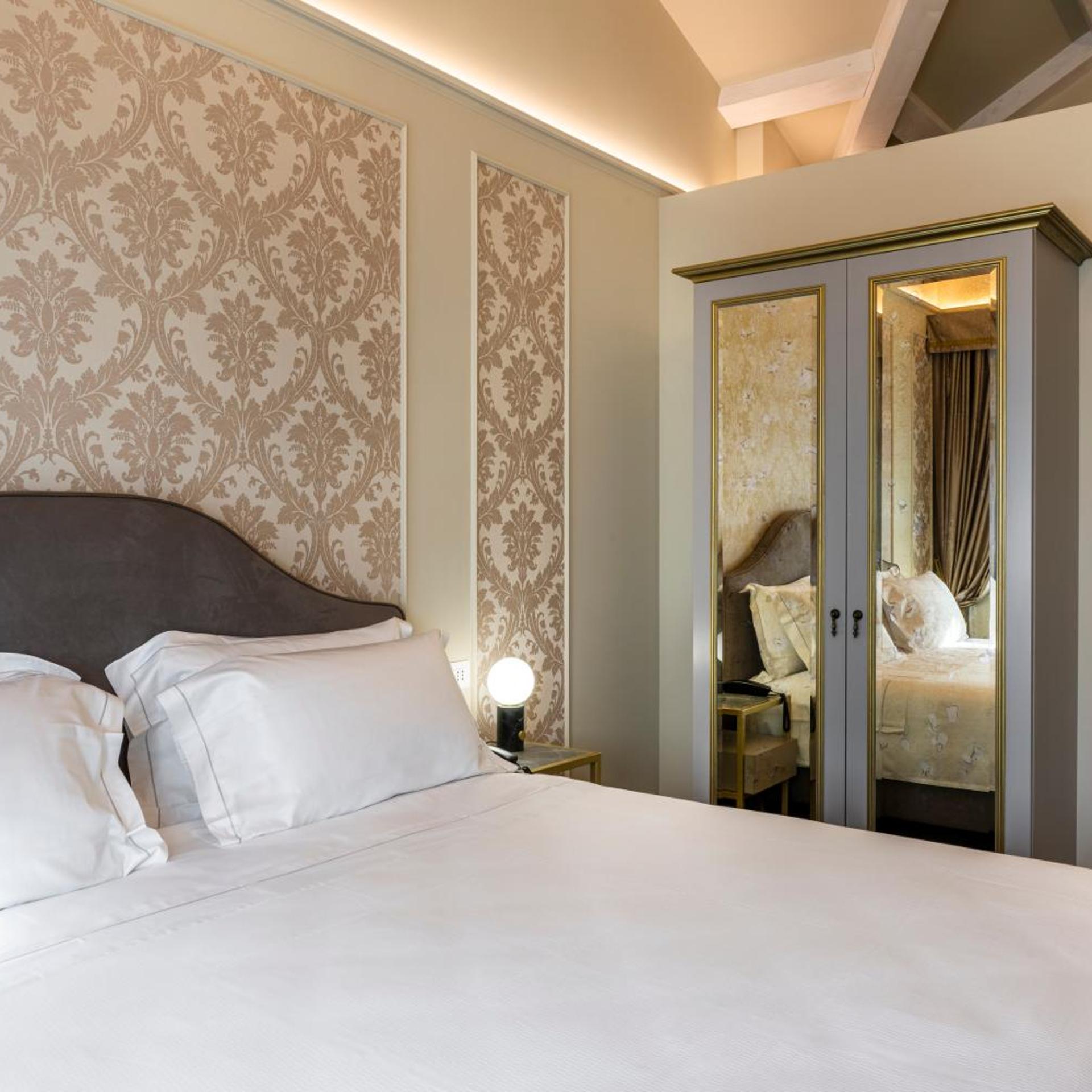 غرفة ديلوكس بسرير مزدوج بإطلالة على القناة، Hotel Palazzina Sardi 5/10