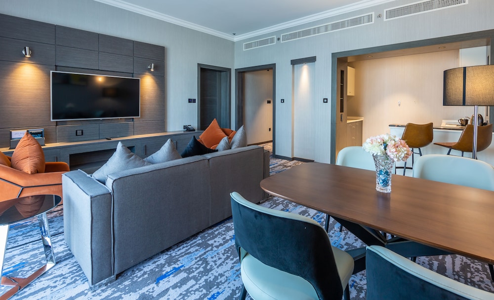 Edge Creekside Hotel 41/48