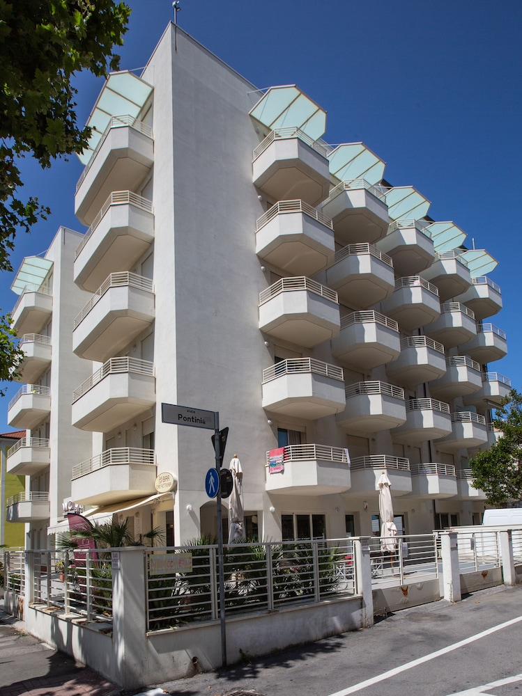 Wally Residence 41/49