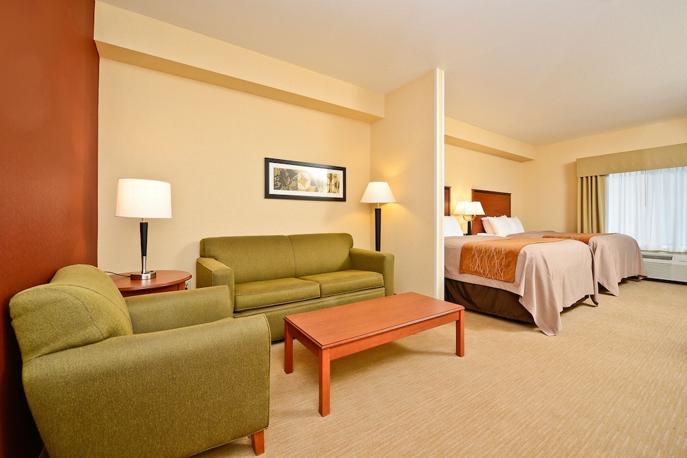 Comfort Inn and Suites Gateway to Glacier National Park 28/39