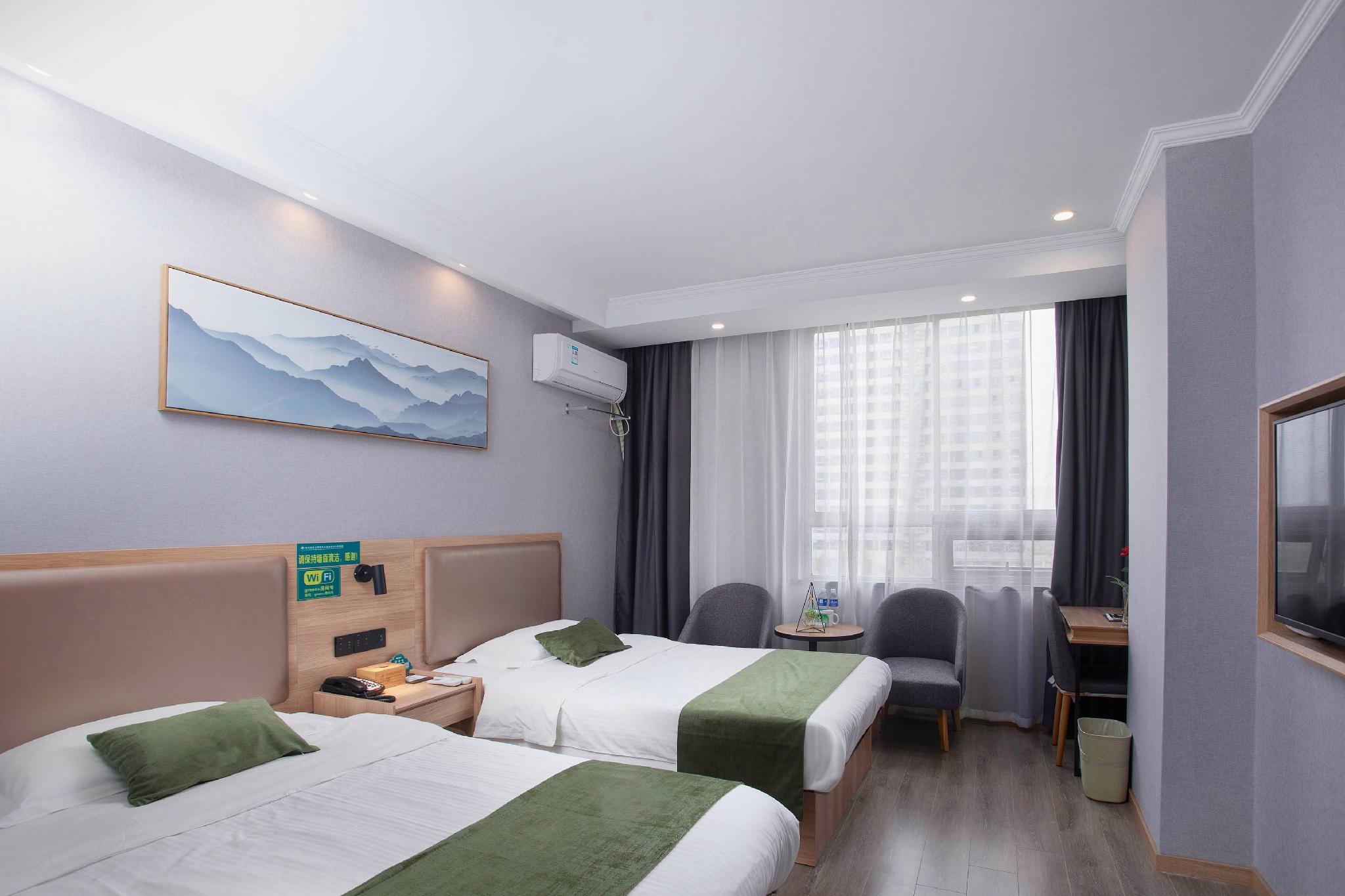 ROOM, TWIN BEDS