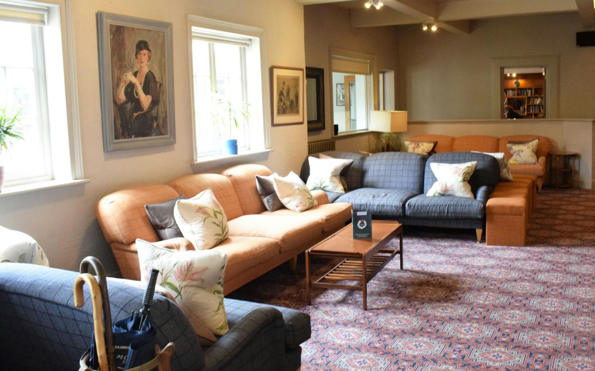 The Knoll House 12/25