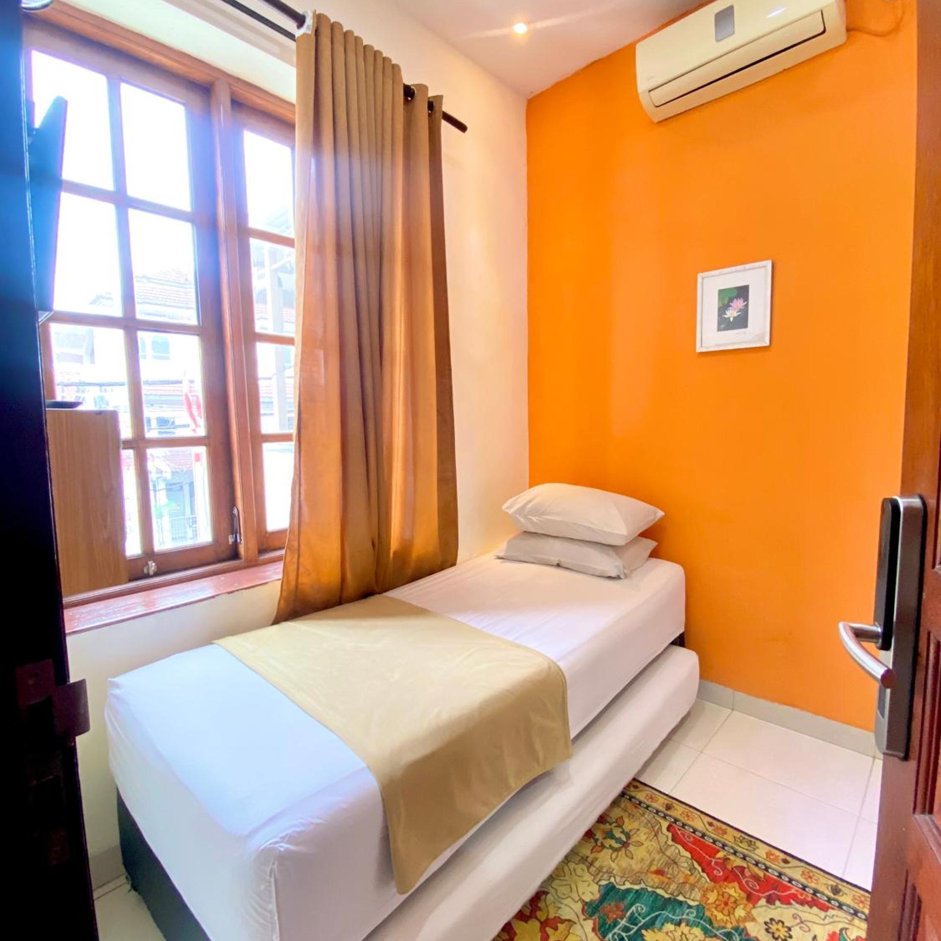 Cabin Hotel Bhayangkara 19/50