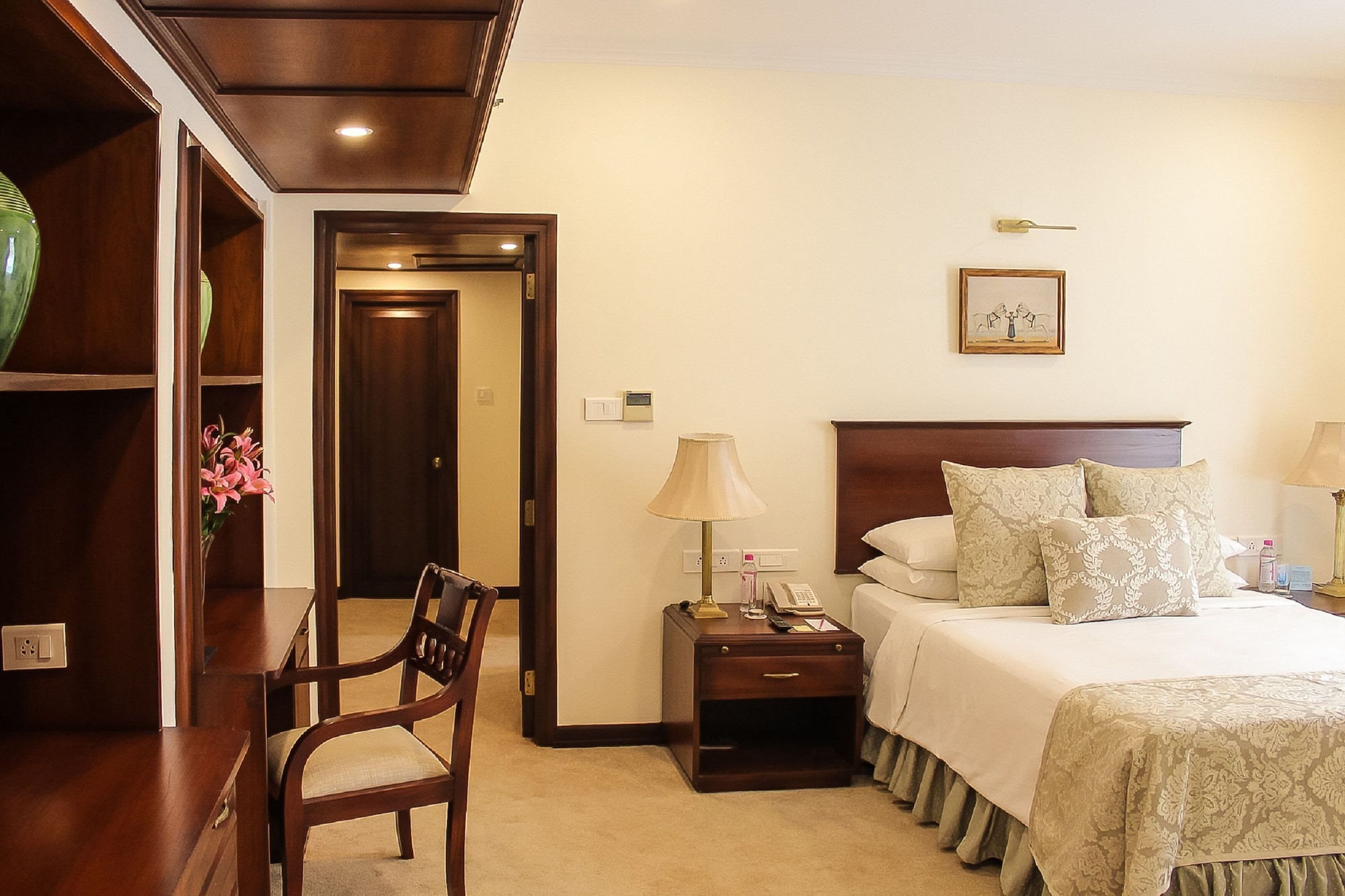 Suite, Double Bed, Electronic Cigarette Only