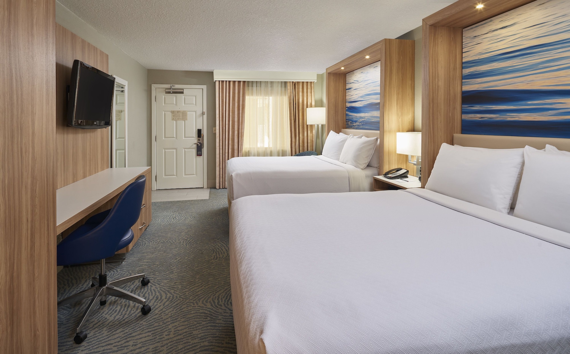 STANDARD, 2 QUEEN BEDS