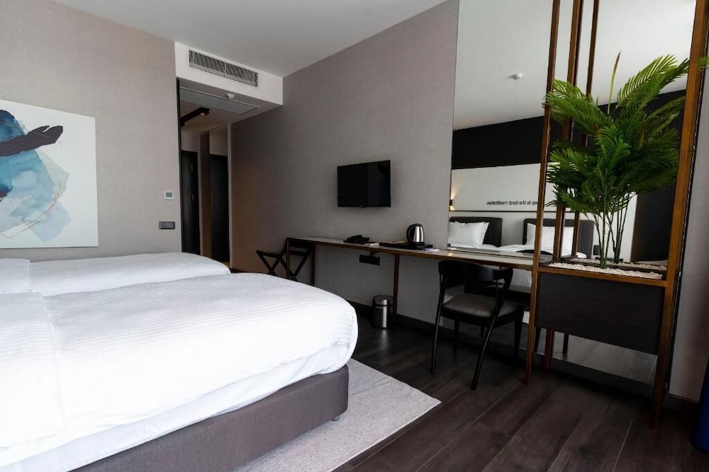 Hotel Bonvie 11/32