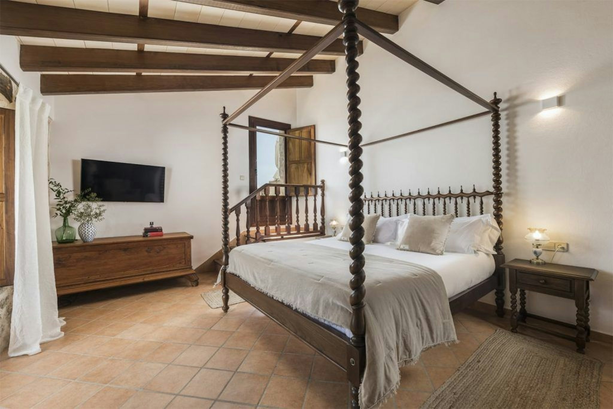 Finca Hotel Can Beneit 5/23