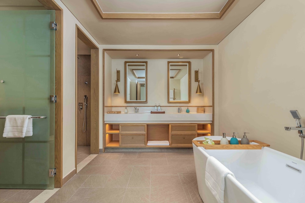 Fusion Resort and Villas Da Nang 49/50