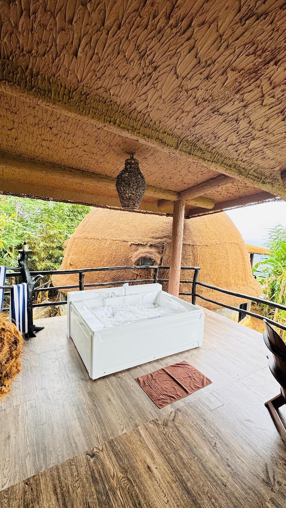 Dream Cliff Mountain Resort 60/61