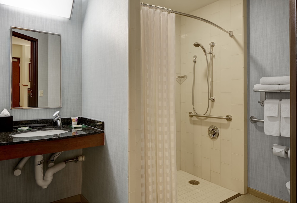 Hyatt Place Chicago/Hoffman Estates 48/48