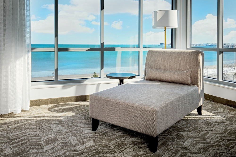 SpringHill Suites by Marriott Boston Logan Airport Revere Beach 9/25