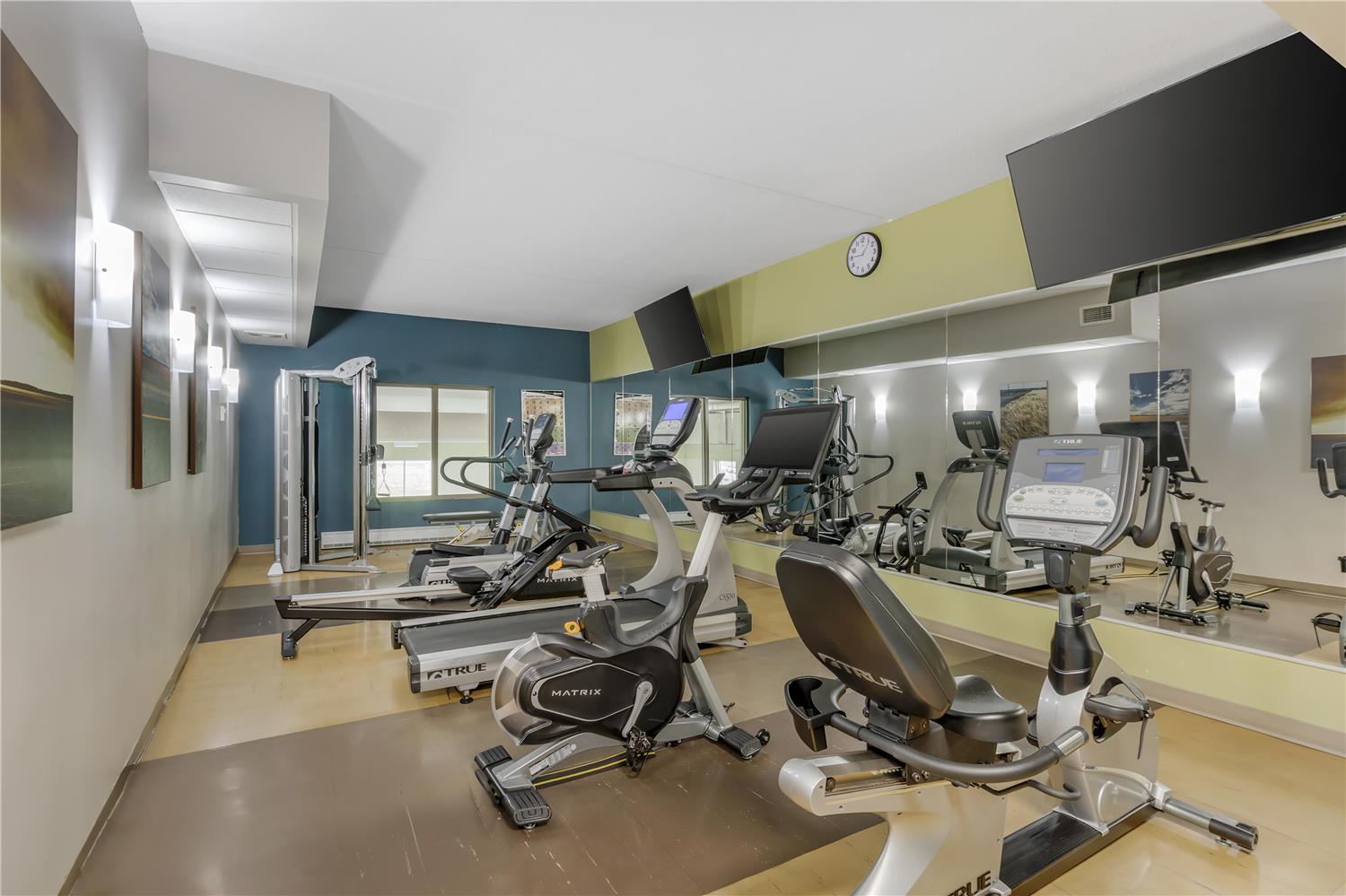 BEST WESTERN PLUS Winnipeg West 9/16