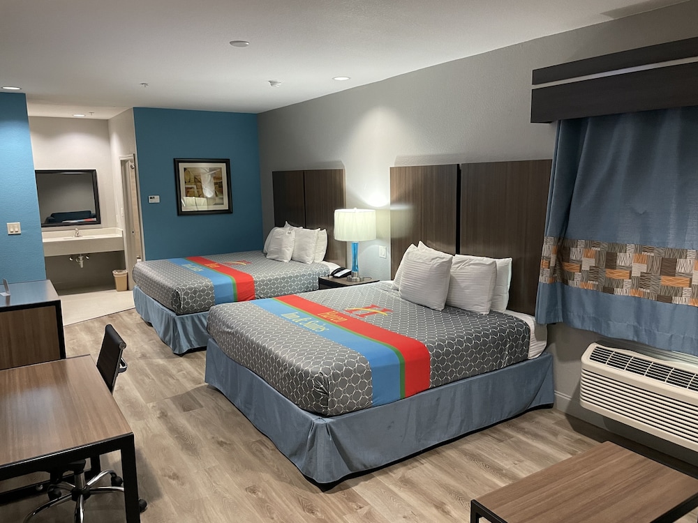 Haven Inn & Suites 22/63