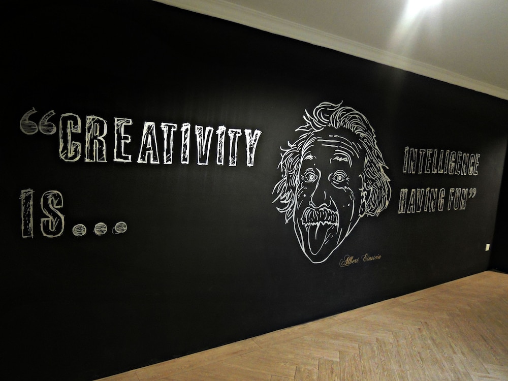 Creator Hotel 27/47