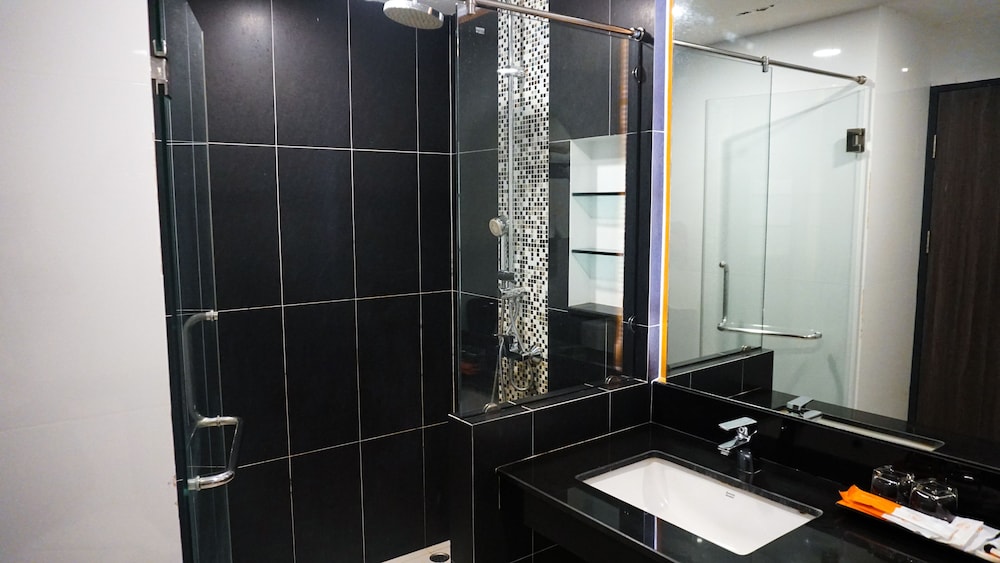Al Fahad Hotel 48/49