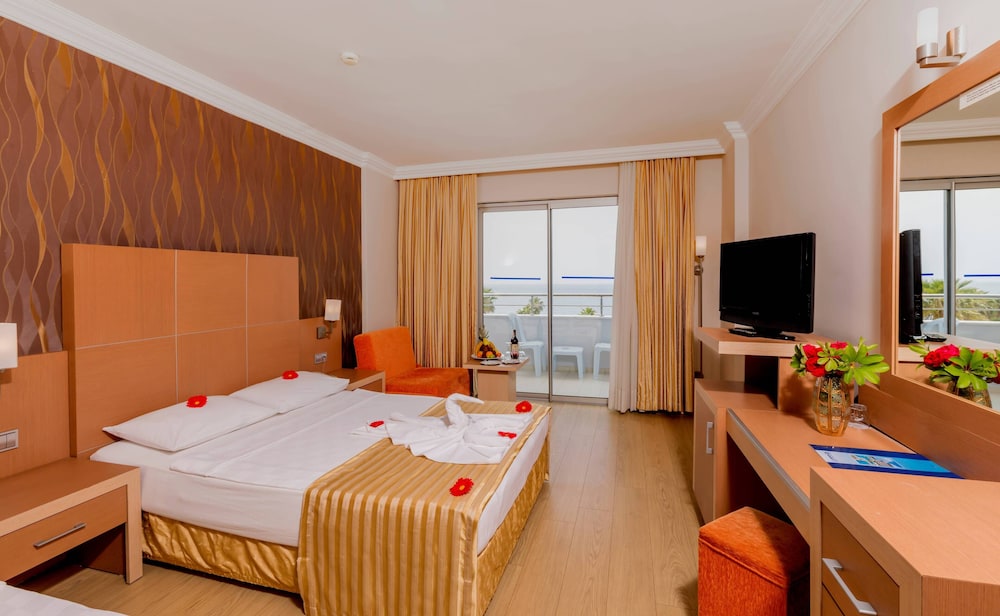 Holiday Garden Resort 10/40