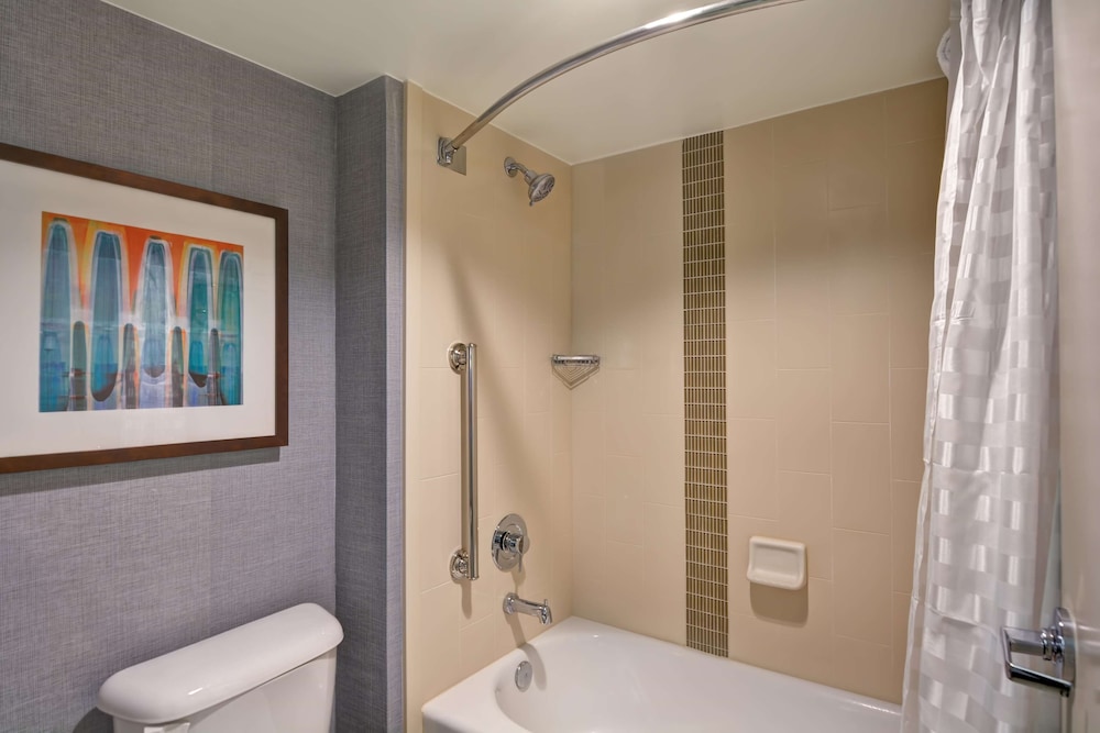 Hyatt Place Birmingham/Hoover 7/47