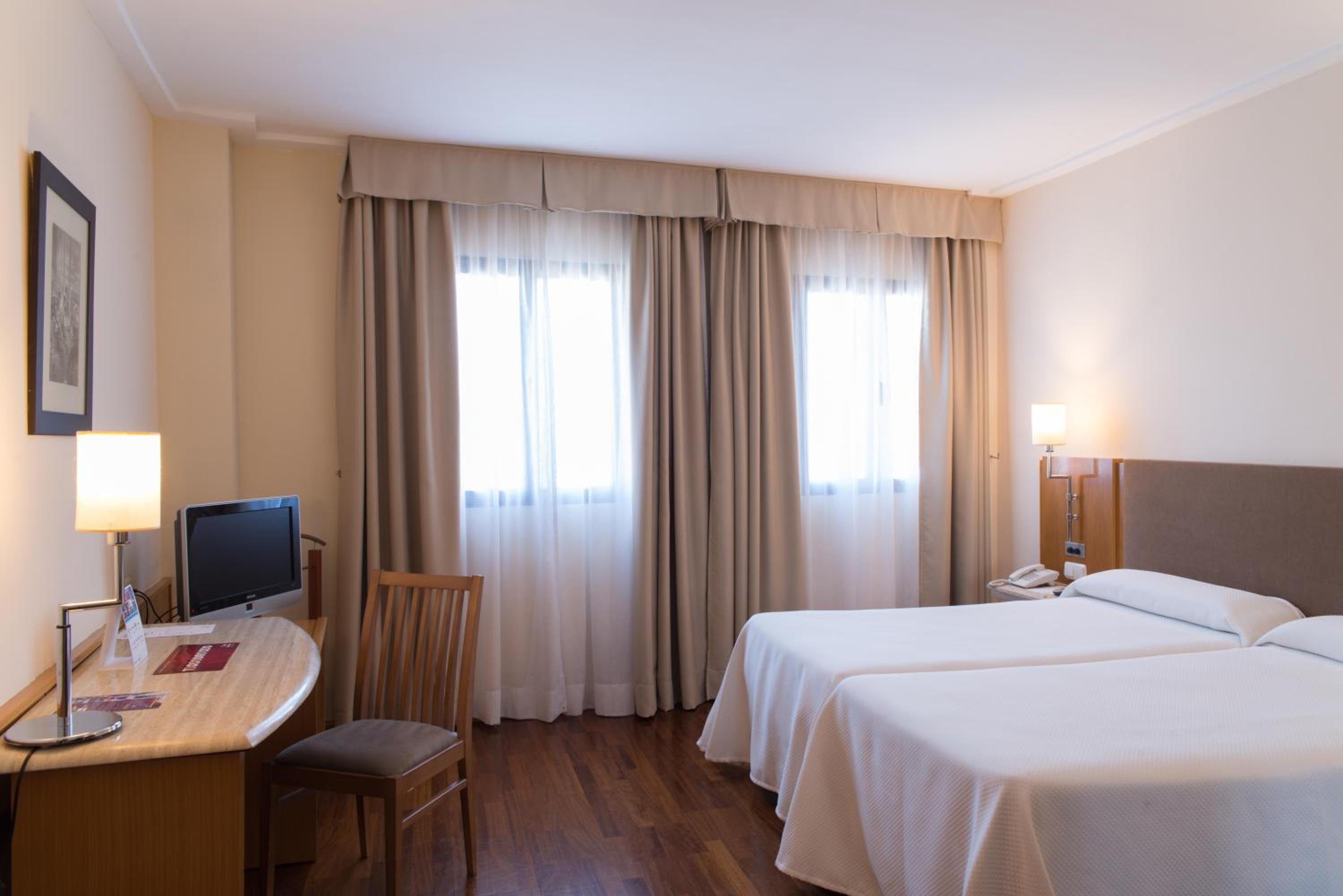 Superior, Single Bed, City View, Hotel Inglaterra 5/10