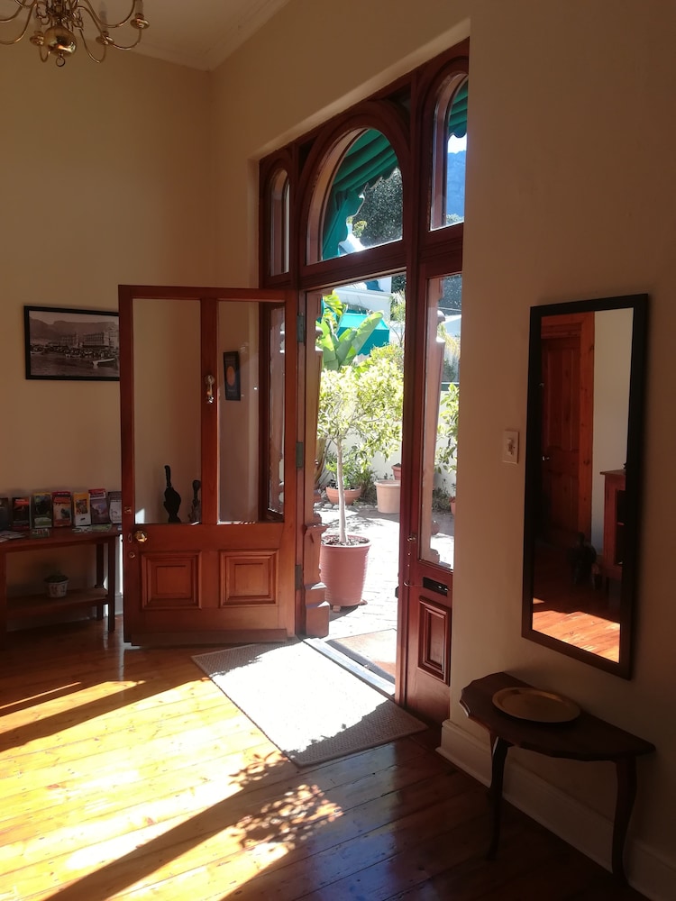 Newlands Guest House 19/39