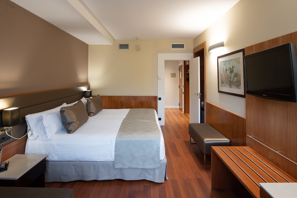 SUPERIOR, DOUBLE BED
