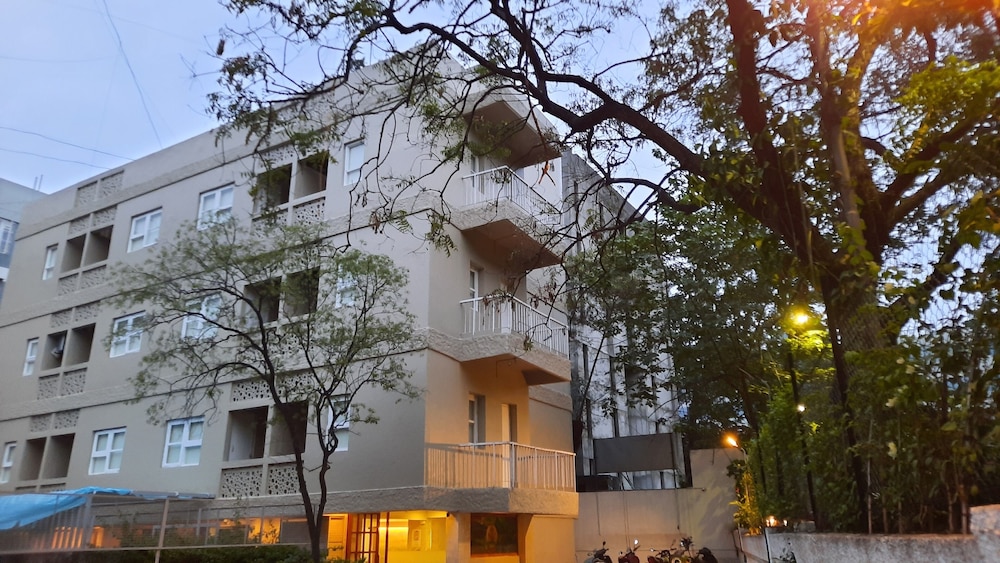 Hotel Bhooshan 6/30