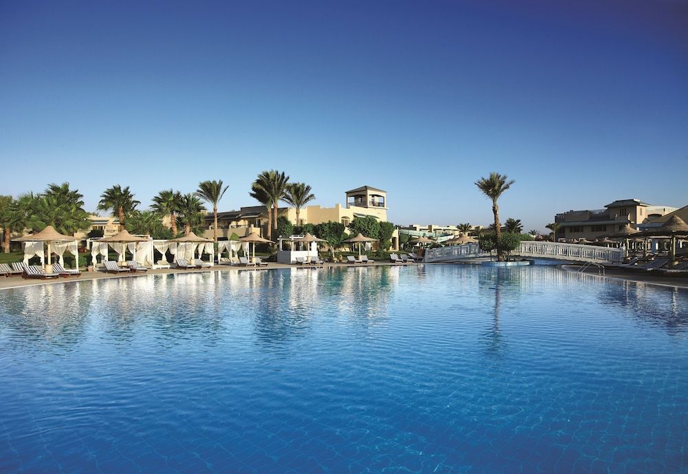 Coral Sea Holiday Resort And Aqua Park 8/77