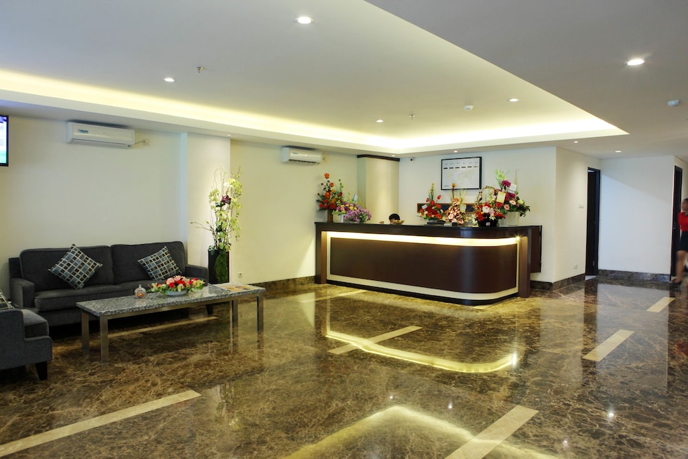 Life Hotel Soekarno Hatta Makassar 3/19