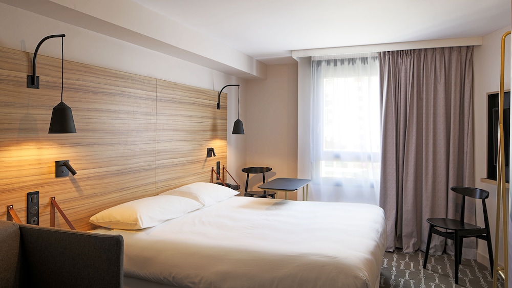 ibis Styles Laval Centre Gare 10/67
