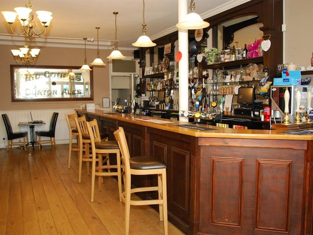 Kings Arms Hotel 13/14