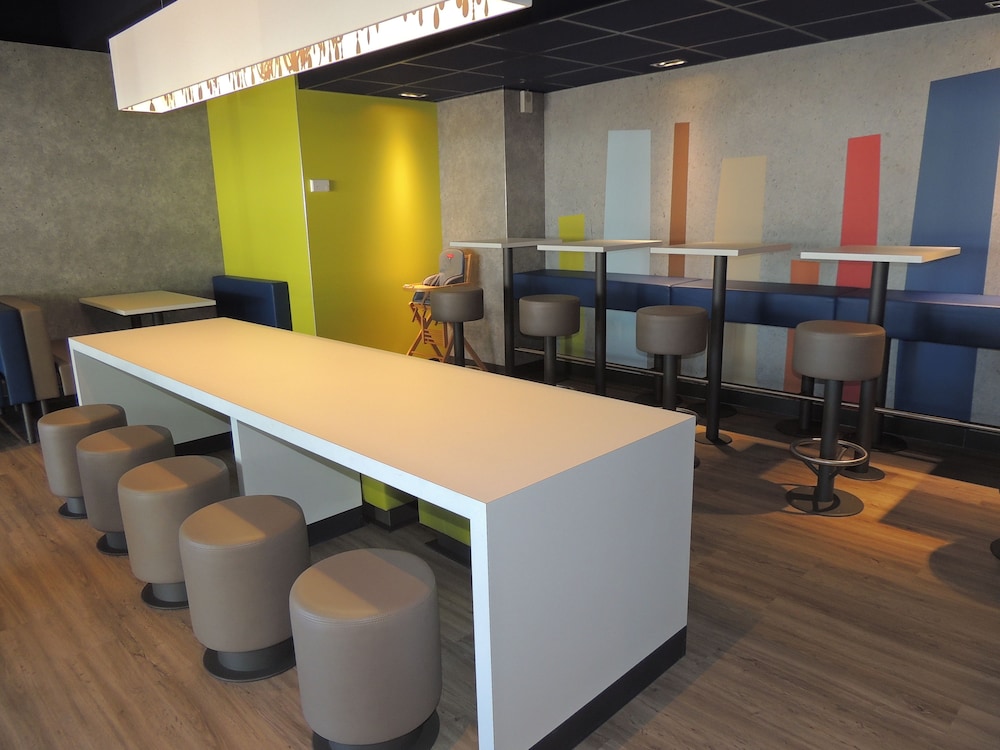 Ibis Budget Nantes Sainte Luce 43/50