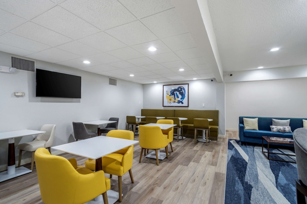 Comfort Inn & Suites Lexington South 38/46