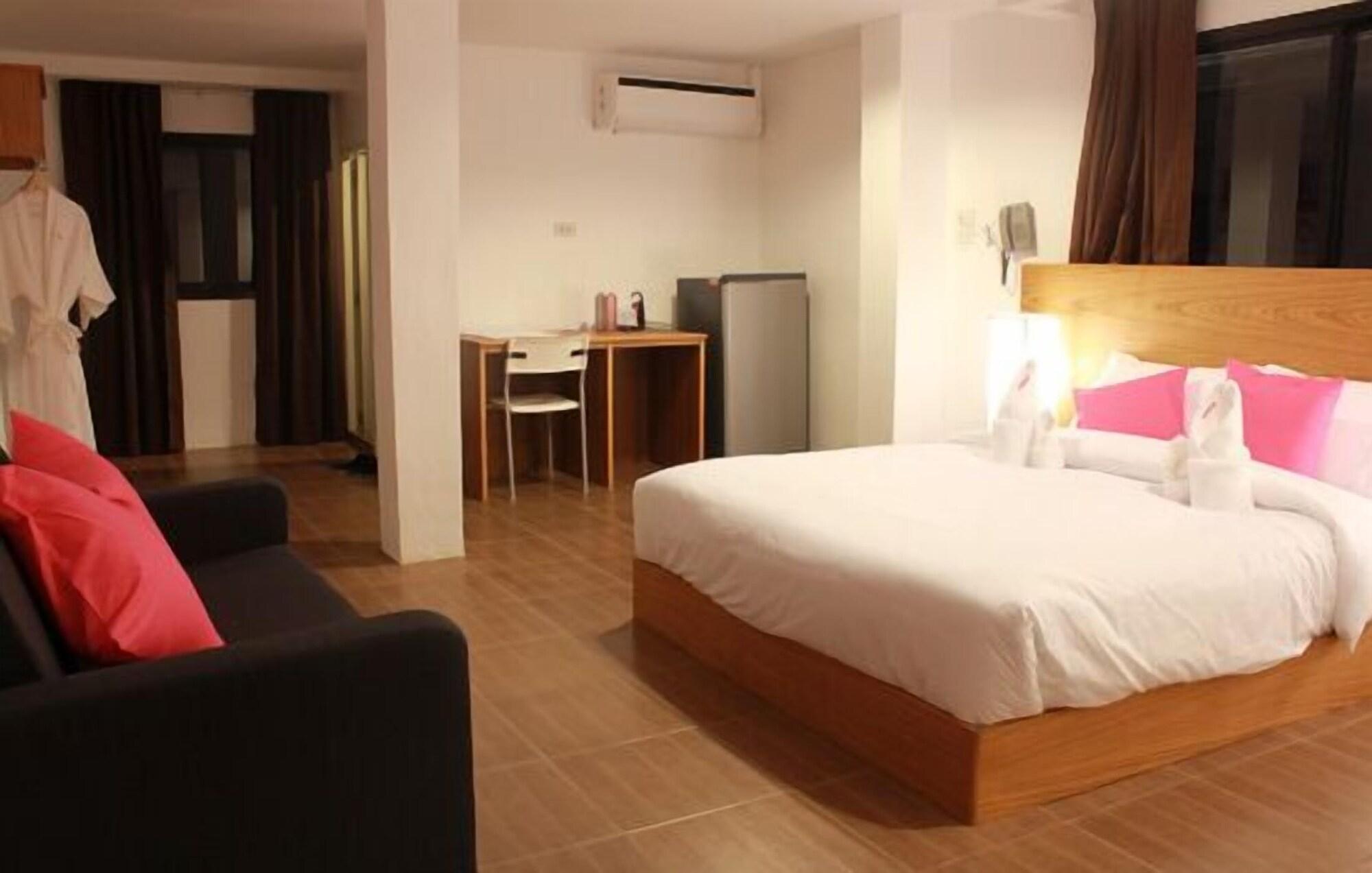 I Room Hotel 11/20