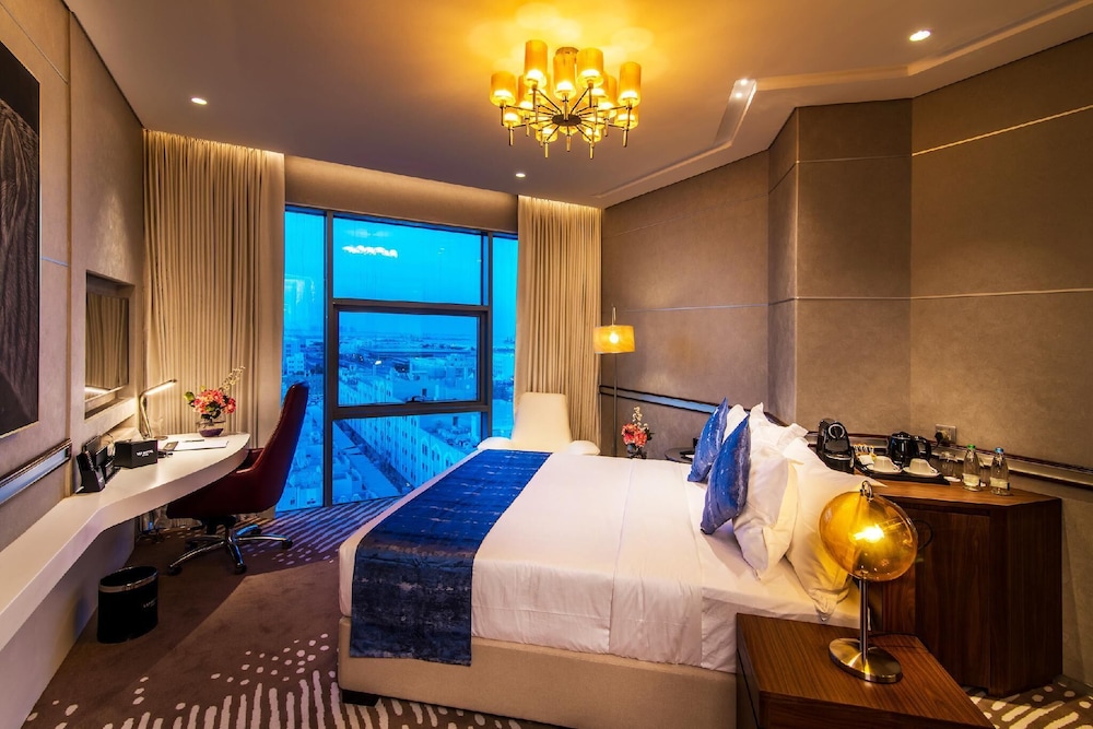 Vip Hotel 42/72