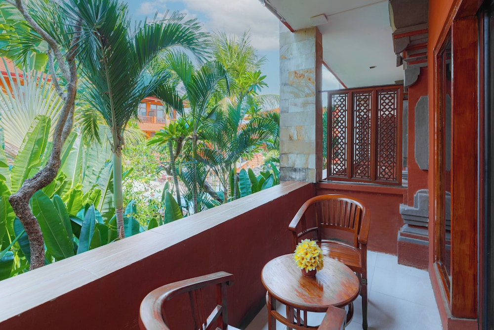 Wina Holiday Villa 67/79