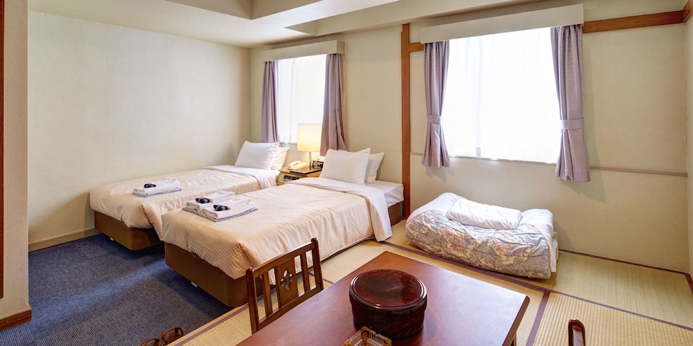 Okinawa Sun Plaza Hotel 27/53