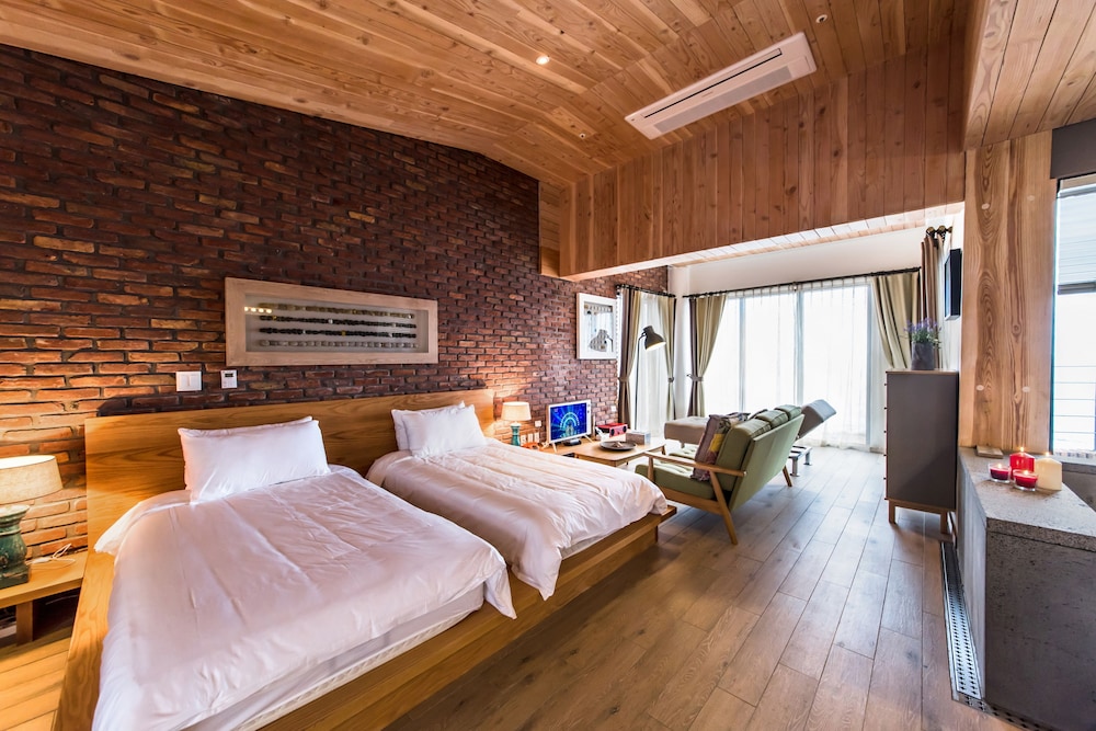 Zen Hideawayatjeju 17/58