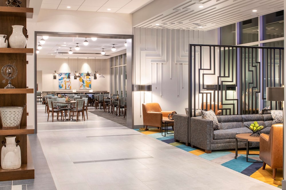 Hyatt House East Moline/Quad Cities 26/47