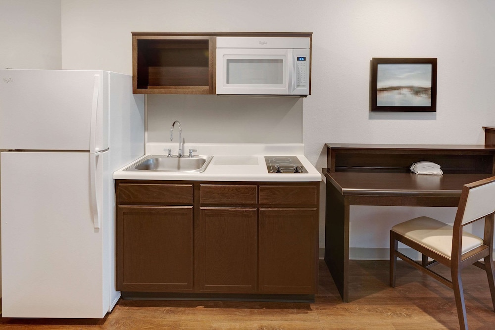 WoodSpring Suites Las Colinas - Northwest Dallas 21/24
