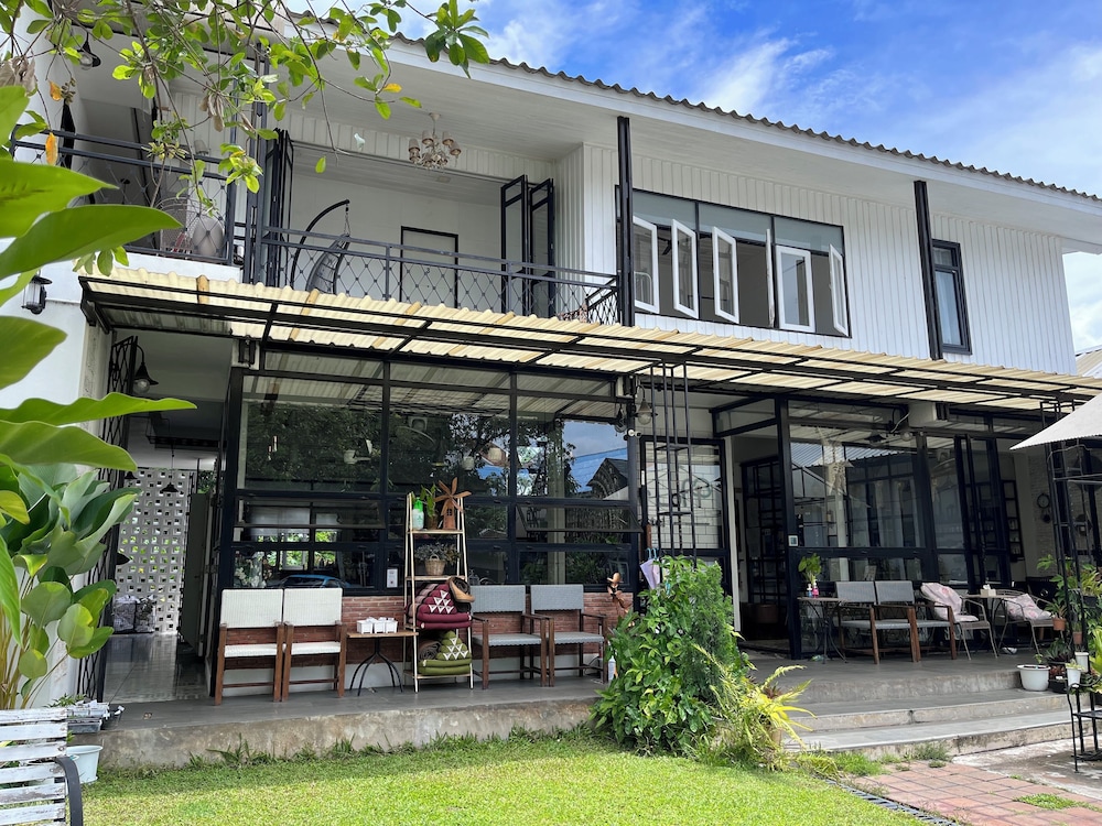 Sherloft Home and Hostel Dormitory 2/39