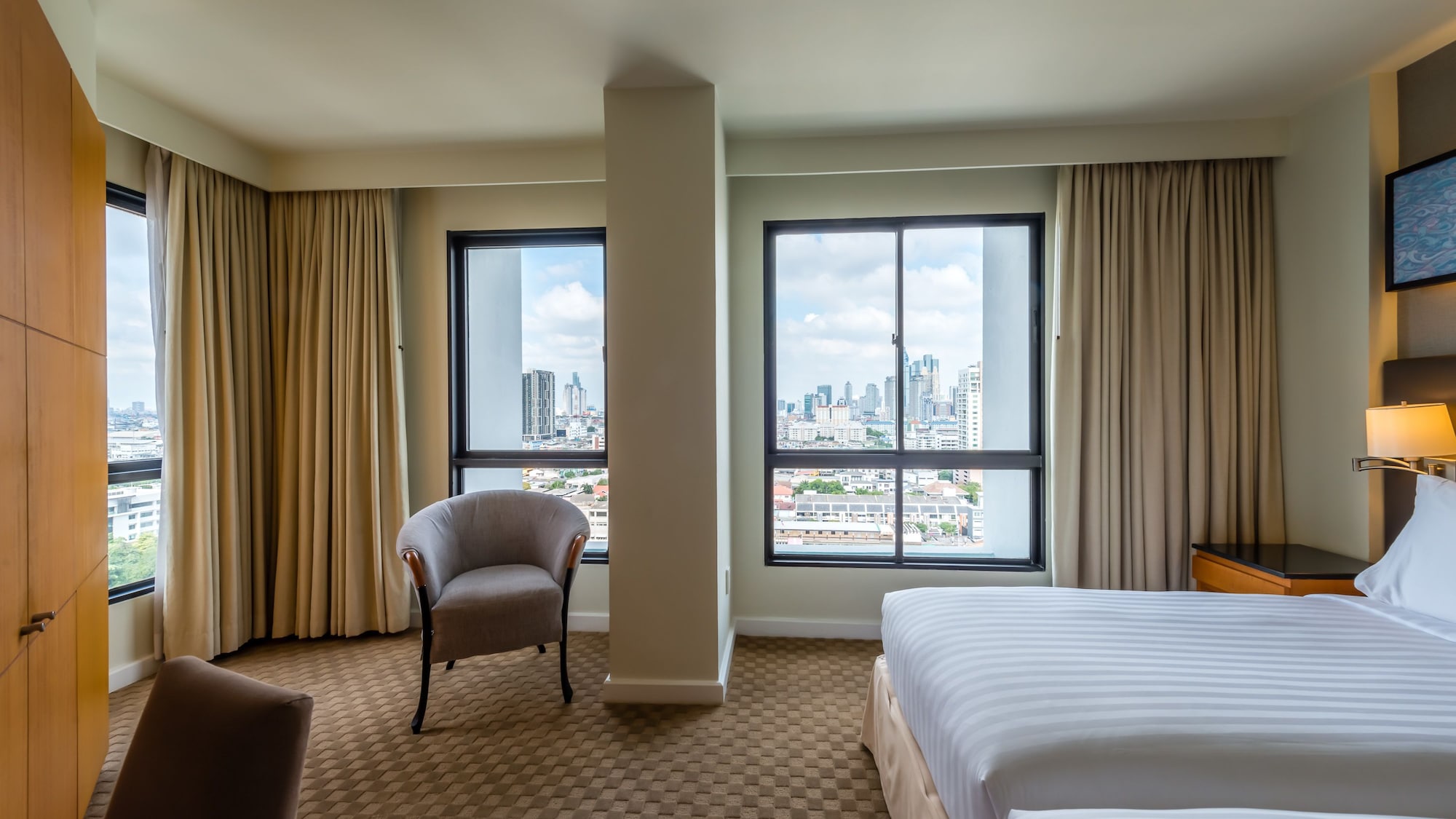Grand Deluxe 1-Bedroom King