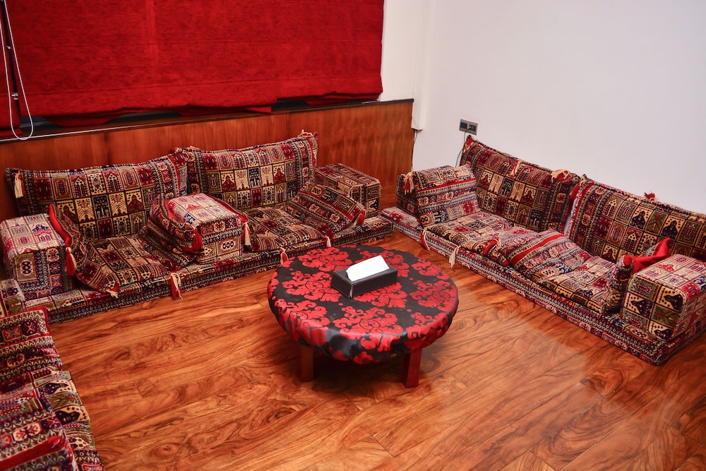 Unique Towers Luxury Boutique Suites 43/76